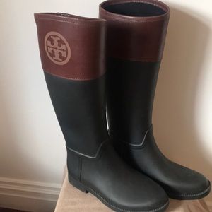Like New Tory Burch Tall Rainboot with Logo